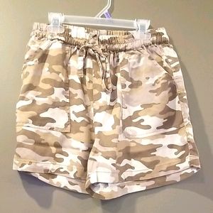 Khaki camo shorts